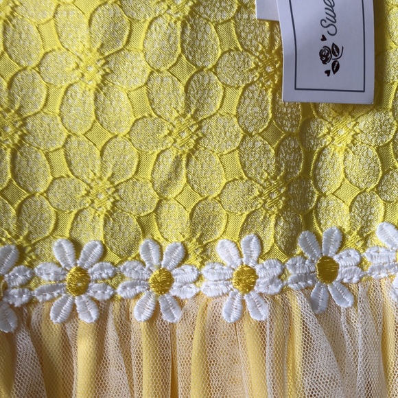 Girls Sweet Heart Rose Yellow Daisy Easter Dress and Coat set size 6 - Picture 7 of 10